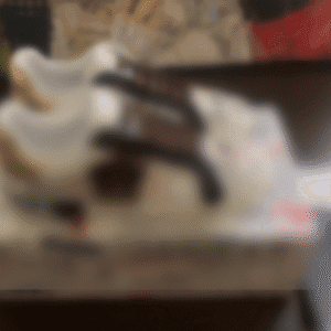 Adidași King Crown – Limited Edition 👑