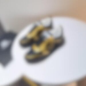 Adidași unisex – Model Luxury Black & Gold